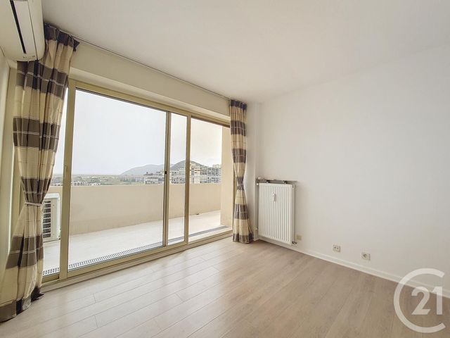 Appartement F3 à louer - 3 pièces - 64.35 m2 - MANDELIEU LA NAPOULE - 06 - PROVENCE-ALPES-COTE-D-AZUR - Century 21 Azurim