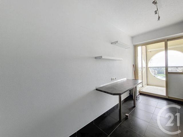 Appartement F3 à louer - 3 pièces - 64.35 m2 - MANDELIEU LA NAPOULE - 06 - PROVENCE-ALPES-COTE-D-AZUR - Century 21 Azurim