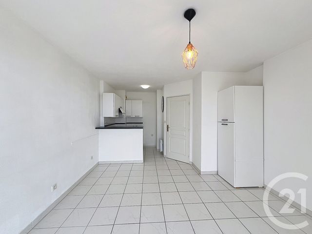 Appartement T2 à louer - 2 pièces - 38.67 m2 - MANDELIEU LA NAPOULE - 06 - PROVENCE-ALPES-COTE-D-AZUR - Century 21 Azurim