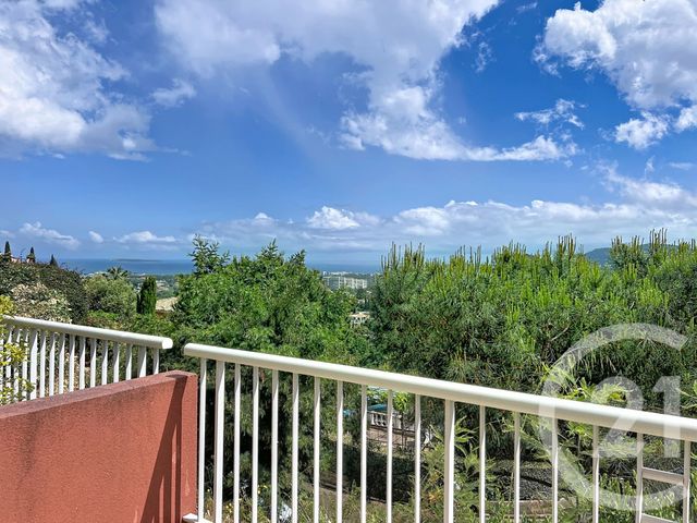 Appartement T2 à louer - 2 pièces - 38.67 m2 - MANDELIEU LA NAPOULE - 06 - PROVENCE-ALPES-COTE-D-AZUR - Century 21 Azurim