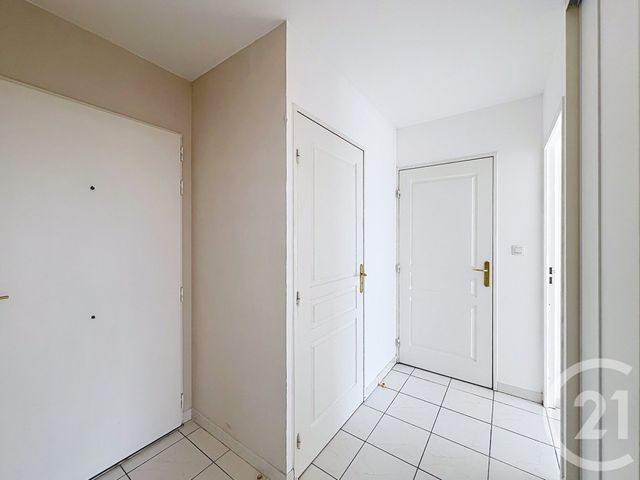 Appartement T2 à louer - 2 pièces - 38.67 m2 - MANDELIEU LA NAPOULE - 06 - PROVENCE-ALPES-COTE-D-AZUR - Century 21 Azurim