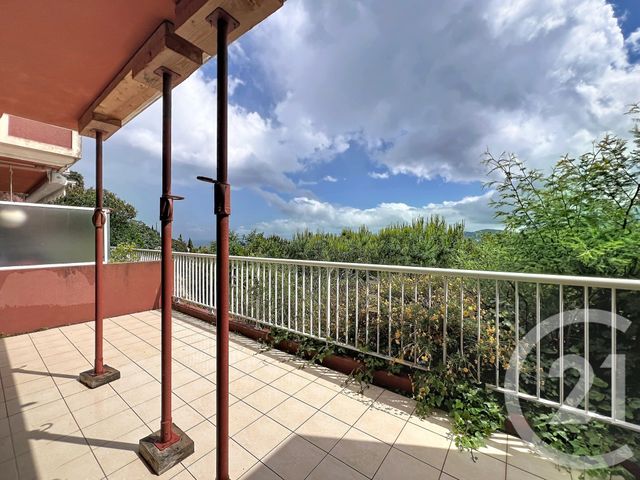 Appartement T2 à louer - 2 pièces - 38.67 m2 - MANDELIEU LA NAPOULE - 06 - PROVENCE-ALPES-COTE-D-AZUR - Century 21 Azurim