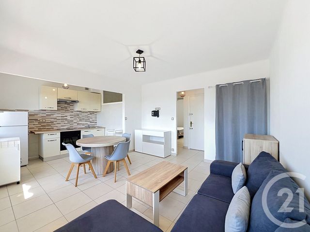Appartement T2 à louer - 2 pièces - 38.39 m2 - MANDELIEU LA NAPOULE - 06 - PROVENCE-ALPES-COTE-D-AZUR - Century 21 Azurim