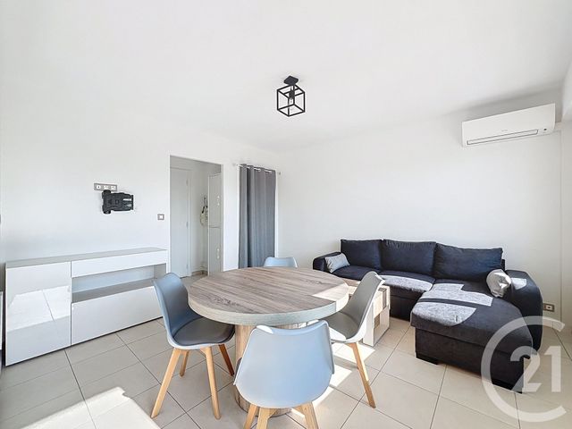 Appartement T2 à louer - 2 pièces - 38.39 m2 - MANDELIEU LA NAPOULE - 06 - PROVENCE-ALPES-COTE-D-AZUR - Century 21 Azurim