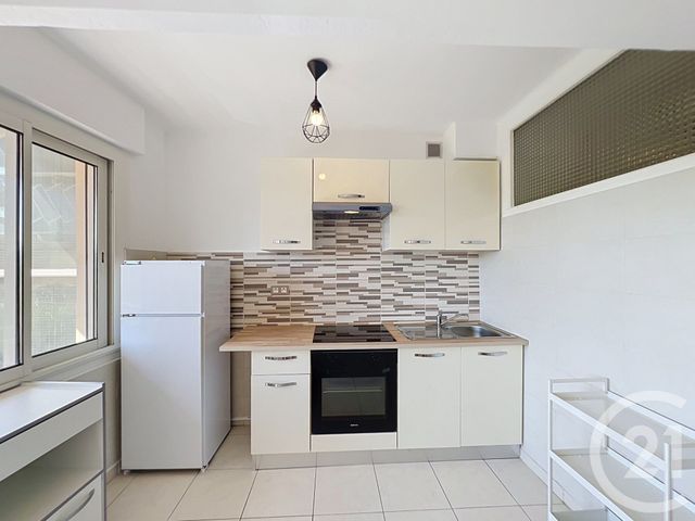 Appartement T2 à louer - 2 pièces - 38.39 m2 - MANDELIEU LA NAPOULE - 06 - PROVENCE-ALPES-COTE-D-AZUR - Century 21 Azurim