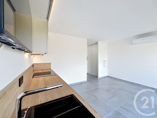 Appartement Studio à louer - 1 pièce - 19.04 m2 - MANDELIEU LA NAPOULE - 06 - PROVENCE-ALPES-COTE-D-AZUR - Century 21 Azurim
