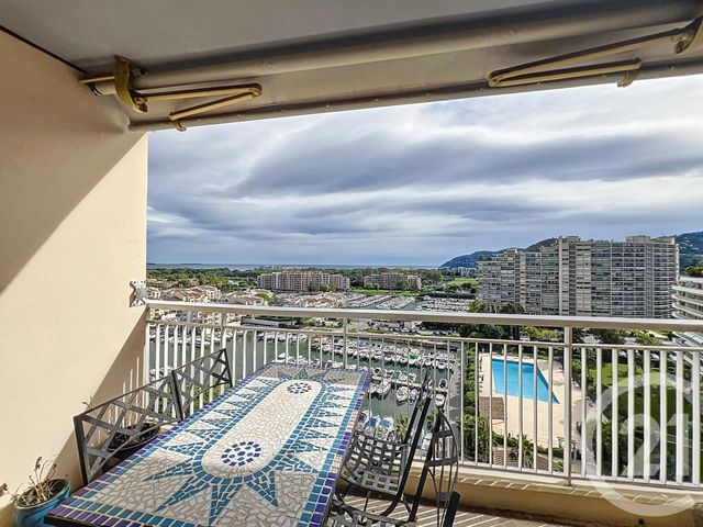 Appartement F3 à louer - 3 pièces - 56.31 m2 - MANDELIEU LA NAPOULE - 06 - PROVENCE-ALPES-COTE-D-AZUR - Century 21 Azurim