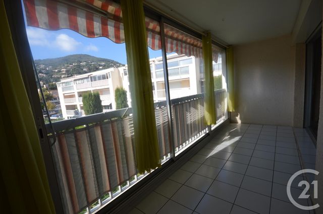 Appartement F2 à louer - 2 pièces - 35.66 m2 - MANDELIEU LA NAPOULE - 06 - PROVENCE-ALPES-COTE-D-AZUR - Century 21 Azurim