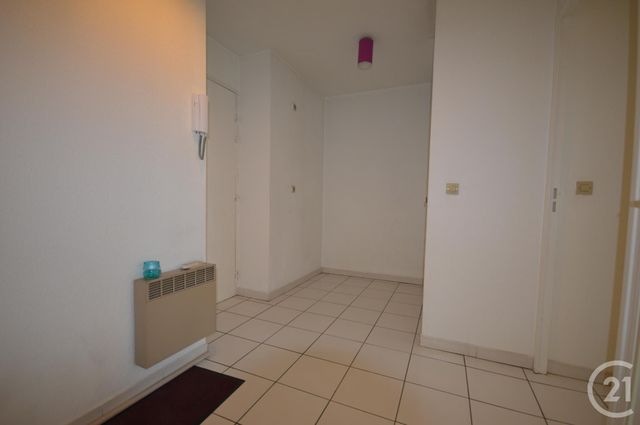 Appartement F2 à louer - 2 pièces - 35.66 m2 - MANDELIEU LA NAPOULE - 06 - PROVENCE-ALPES-COTE-D-AZUR - Century 21 Azurim