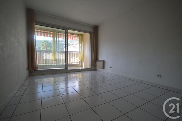 Appartement F2 à louer - 2 pièces - 35.66 m2 - MANDELIEU LA NAPOULE - 06 - PROVENCE-ALPES-COTE-D-AZUR - Century 21 Azurim