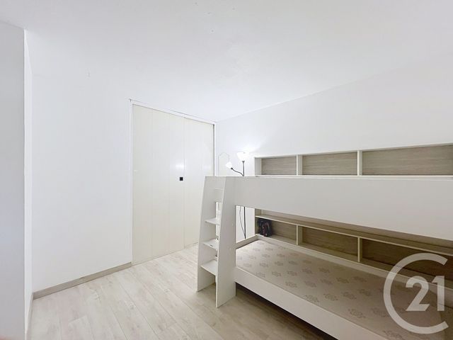 Appartement T2 à louer - 2 pièces - 44.41 m2 - MANDELIEU LA NAPOULE - 06 - PROVENCE-ALPES-COTE-D-AZUR - Century 21 Azurim
