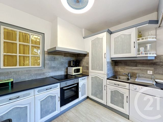 Appartement T2 à louer - 2 pièces - 44.41 m2 - MANDELIEU LA NAPOULE - 06 - PROVENCE-ALPES-COTE-D-AZUR - Century 21 Azurim