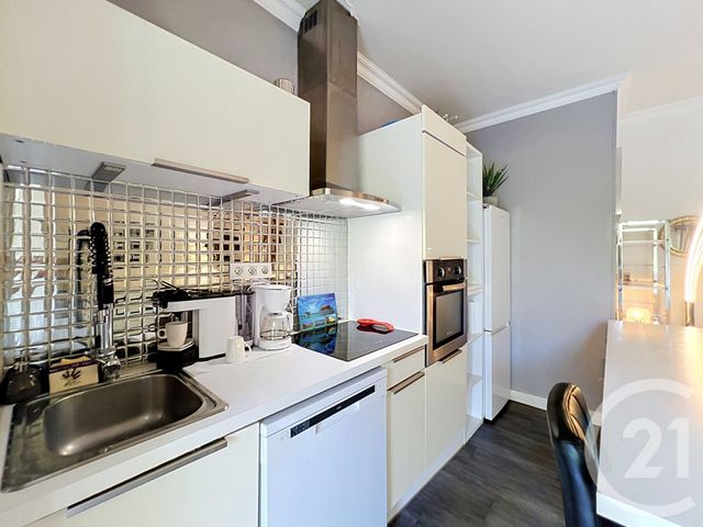 Appartement Studio à louer - 1 pièce - 48.25 m2 - MANDELIEU LA NAPOULE - 06 - PROVENCE-ALPES-COTE-D-AZUR - Century 21 Azurim