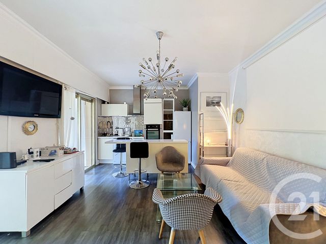 Appartement Studio à louer MANDELIEU LA NAPOULE