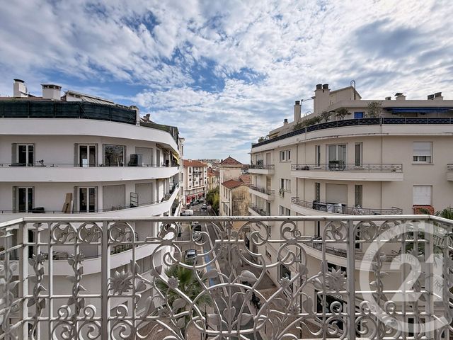Appartement Studio à louer - 1 pièce - 14.76 m2 - CANNES - 06 - PROVENCE-ALPES-COTE-D-AZUR - Century 21 Azurim