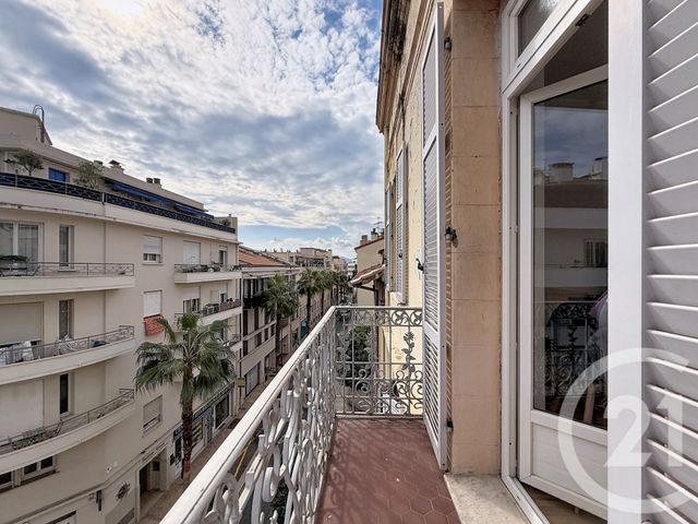 Appartement Studio à louer - 1 pièce - 14.76 m2 - CANNES - 06 - PROVENCE-ALPES-COTE-D-AZUR - Century 21 Azurim
