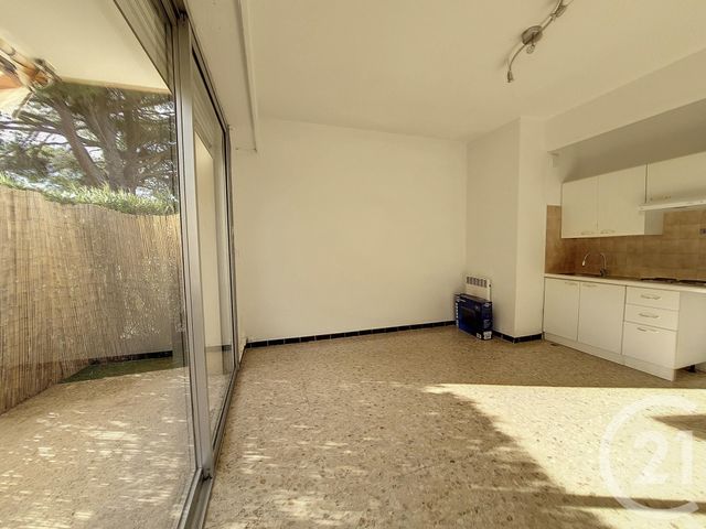 Appartement F2 à louer - 2 pièces - 40.01 m2 - MANDELIEU LA NAPOULE - 06 - PROVENCE-ALPES-COTE-D-AZUR - Century 21 Azurim