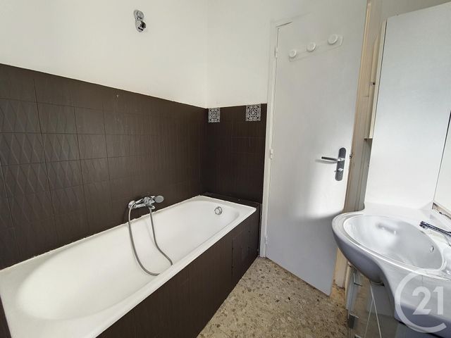Appartement F2 à louer - 2 pièces - 40.01 m2 - MANDELIEU LA NAPOULE - 06 - PROVENCE-ALPES-COTE-D-AZUR - Century 21 Azurim
