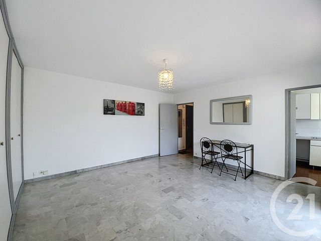 Appartement Studio à louer - 1 pièce - 33.11 m2 - MANDELIEU LA NAPOULE - 06 - PROVENCE-ALPES-COTE-D-AZUR - Century 21 Azurim