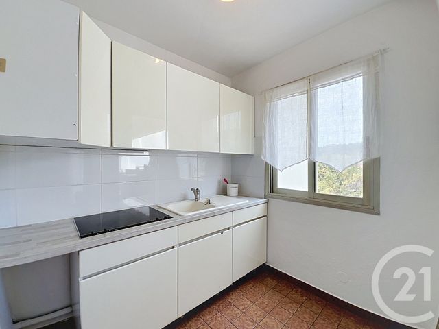 Appartement Studio à louer - 1 pièce - 33.11 m2 - MANDELIEU LA NAPOULE - 06 - PROVENCE-ALPES-COTE-D-AZUR - Century 21 Azurim