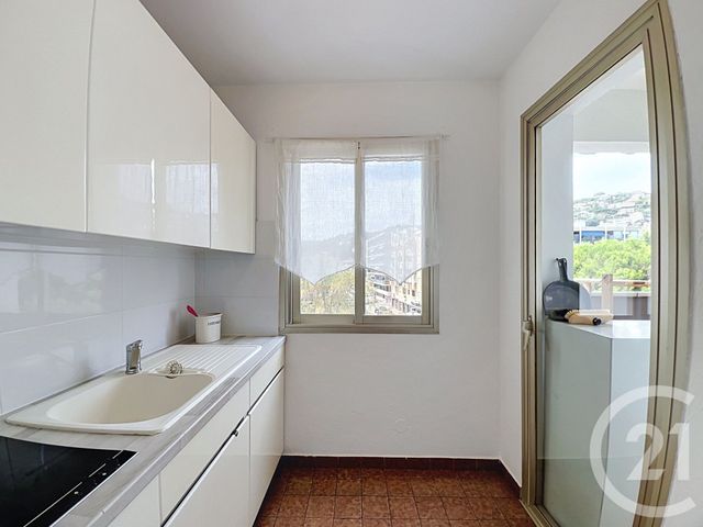 Appartement Studio à louer - 1 pièce - 33.11 m2 - MANDELIEU LA NAPOULE - 06 - PROVENCE-ALPES-COTE-D-AZUR - Century 21 Azurim