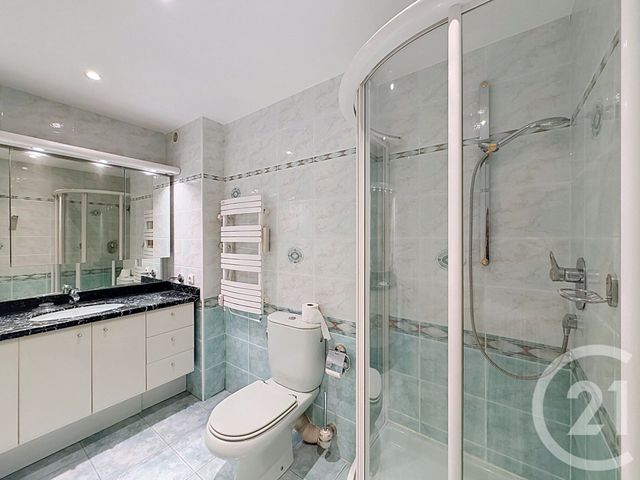 Appartement F3 à louer - 3 pièces - 74.58 m2 - MANDELIEU LA NAPOULE - 06 - PROVENCE-ALPES-COTE-D-AZUR - Century 21 Azurim