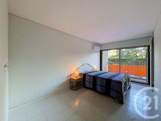 Appartement F3 à louer - 3 pièces - 74.58 m2 - MANDELIEU LA NAPOULE - 06 - PROVENCE-ALPES-COTE-D-AZUR - Century 21 Azurim