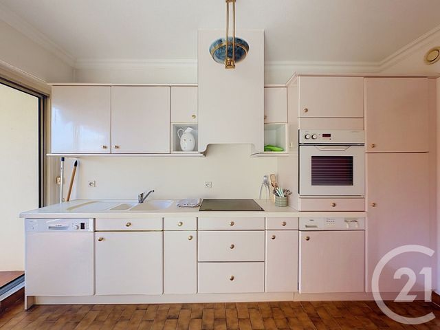 Appartement F3 à louer - 3 pièces - 74.58 m2 - MANDELIEU LA NAPOULE - 06 - PROVENCE-ALPES-COTE-D-AZUR - Century 21 Azurim