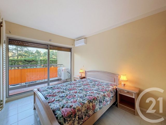 Appartement F3 à louer - 3 pièces - 74.58 m2 - MANDELIEU LA NAPOULE - 06 - PROVENCE-ALPES-COTE-D-AZUR - Century 21 Azurim