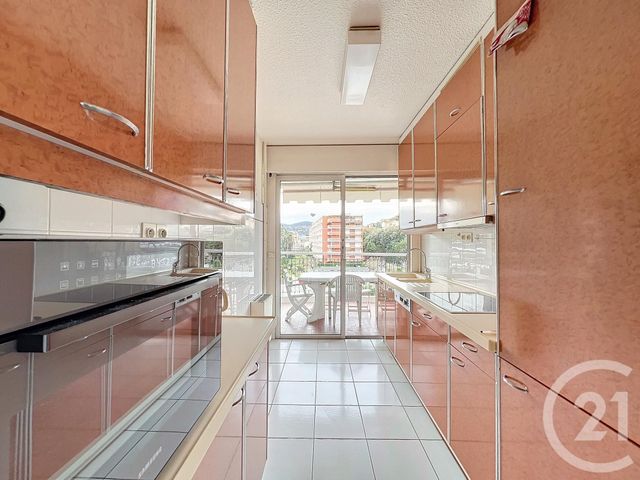 Appartement T2 à louer - 2 pièces - 49.66 m2 - MANDELIEU LA NAPOULE - 06 - PROVENCE-ALPES-COTE-D-AZUR - Century 21 Azurim