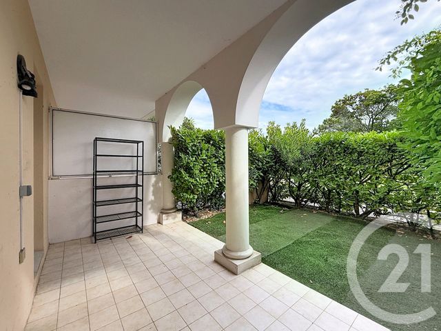 Appartement F1 à louer - 1 pièce - 19.42 m2 - MANDELIEU LA NAPOULE - 06 - PROVENCE-ALPES-COTE-D-AZUR - Century 21 Azurim