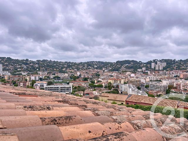 Appartement T2 à louer - 2 pièces - 48.35 m2 - VALLAURIS - 06 - PROVENCE-ALPES-COTE-D-AZUR - Century 21 Azurim