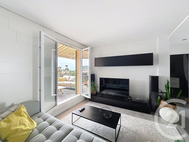 Appartement T2 à louer - 2 pièces - 48.35 m2 - VALLAURIS - 06 - PROVENCE-ALPES-COTE-D-AZUR - Century 21 Azurim