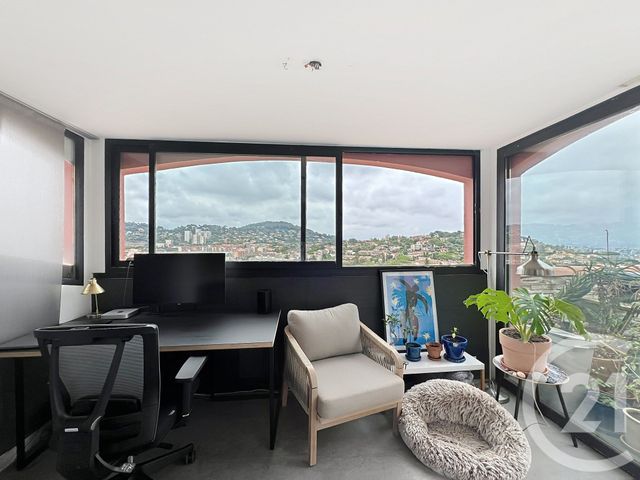 Appartement T2 à louer - 2 pièces - 48.35 m2 - VALLAURIS - 06 - PROVENCE-ALPES-COTE-D-AZUR - Century 21 Azurim