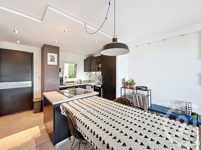Appartement T2 à louer - 2 pièces - 48.35 m2 - VALLAURIS - 06 - PROVENCE-ALPES-COTE-D-AZUR - Century 21 Azurim