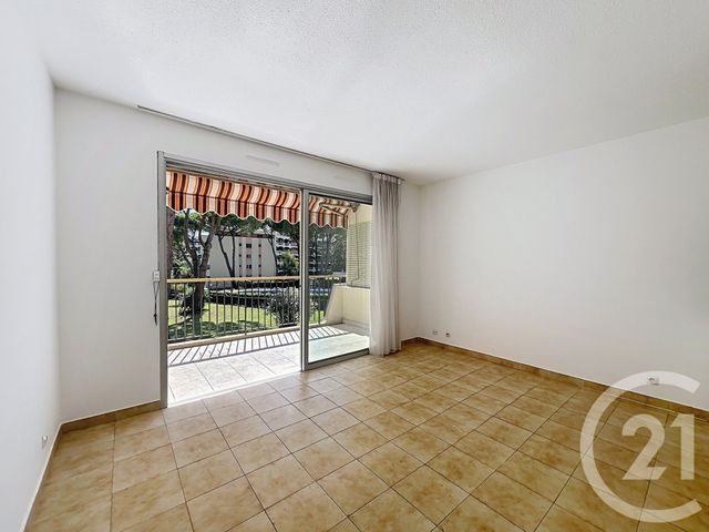 Appartement Studio à louer - 1 pièce - 21.73 m2 - MANDELIEU LA NAPOULE - 06 - PROVENCE-ALPES-COTE-D-AZUR - Century 21 Azurim