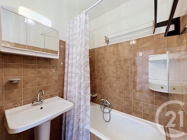 Appartement Studio à louer - 1 pièce - 21.73 m2 - MANDELIEU LA NAPOULE - 06 - PROVENCE-ALPES-COTE-D-AZUR - Century 21 Azurim