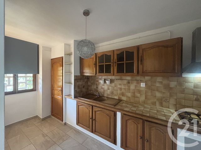 Appartement T4 à louer - 4 pièces - 69.68 m2 - GRASSE - 06 - PROVENCE-ALPES-COTE-D-AZUR - Century 21 Azurim