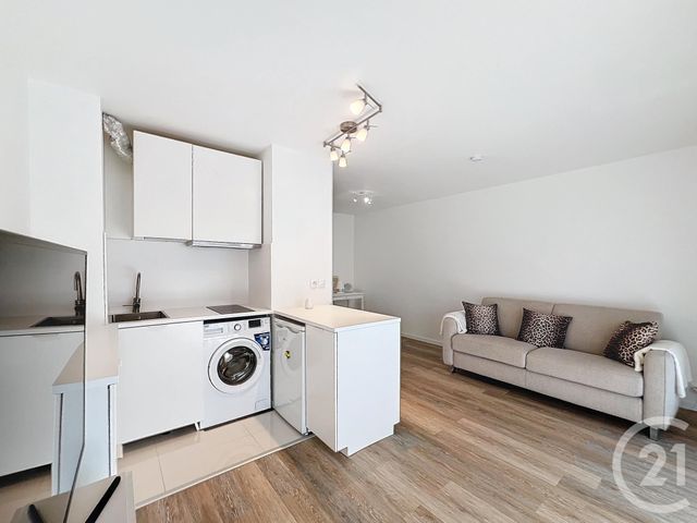 Appartement Studio à louer - 1 pièce - 23.2 m2 - MANDELIEU LA NAPOULE - 06 - PROVENCE-ALPES-COTE-D-AZUR - Century 21 Azurim