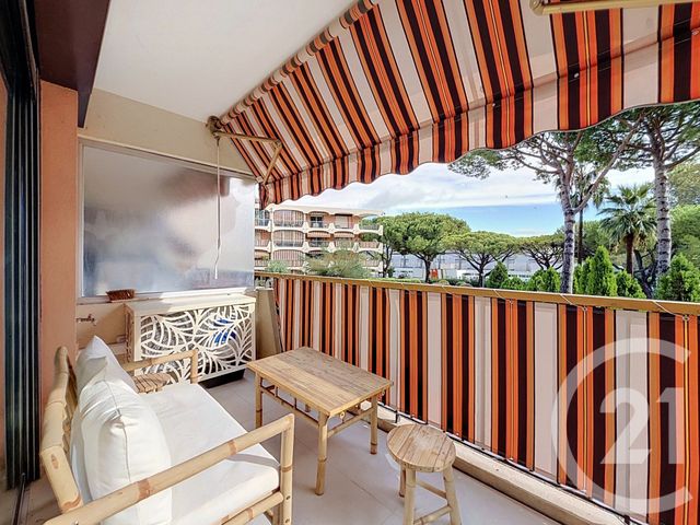 Appartement Studio à louer - 1 pièce - 25.6 m2 - MANDELIEU LA NAPOULE - 06 - PROVENCE-ALPES-COTE-D-AZUR - Century 21 Azurim