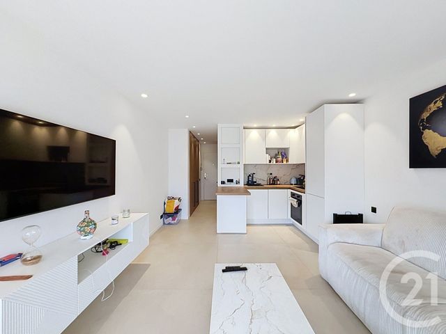 Appartement Studio à louer - 1 pièce - 25.6 m2 - MANDELIEU LA NAPOULE - 06 - PROVENCE-ALPES-COTE-D-AZUR - Century 21 Azurim