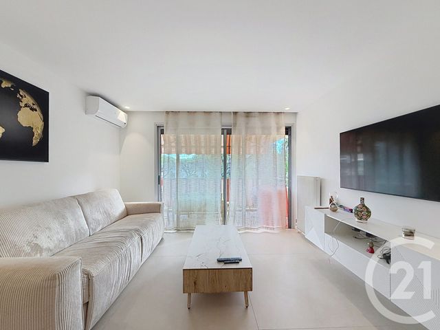 Appartement Studio à louer MANDELIEU LA NAPOULE