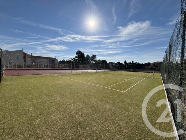 Appartement T2 à louer - 2 pièces - 26.89 m2 - FREJUS - 83 - PROVENCE-ALPES-COTE-D-AZUR - Century 21 Azurim